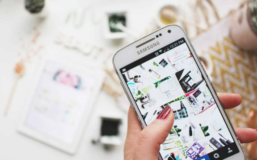 10-green-beauty-bloggers-you-need-to-follow-in-2016